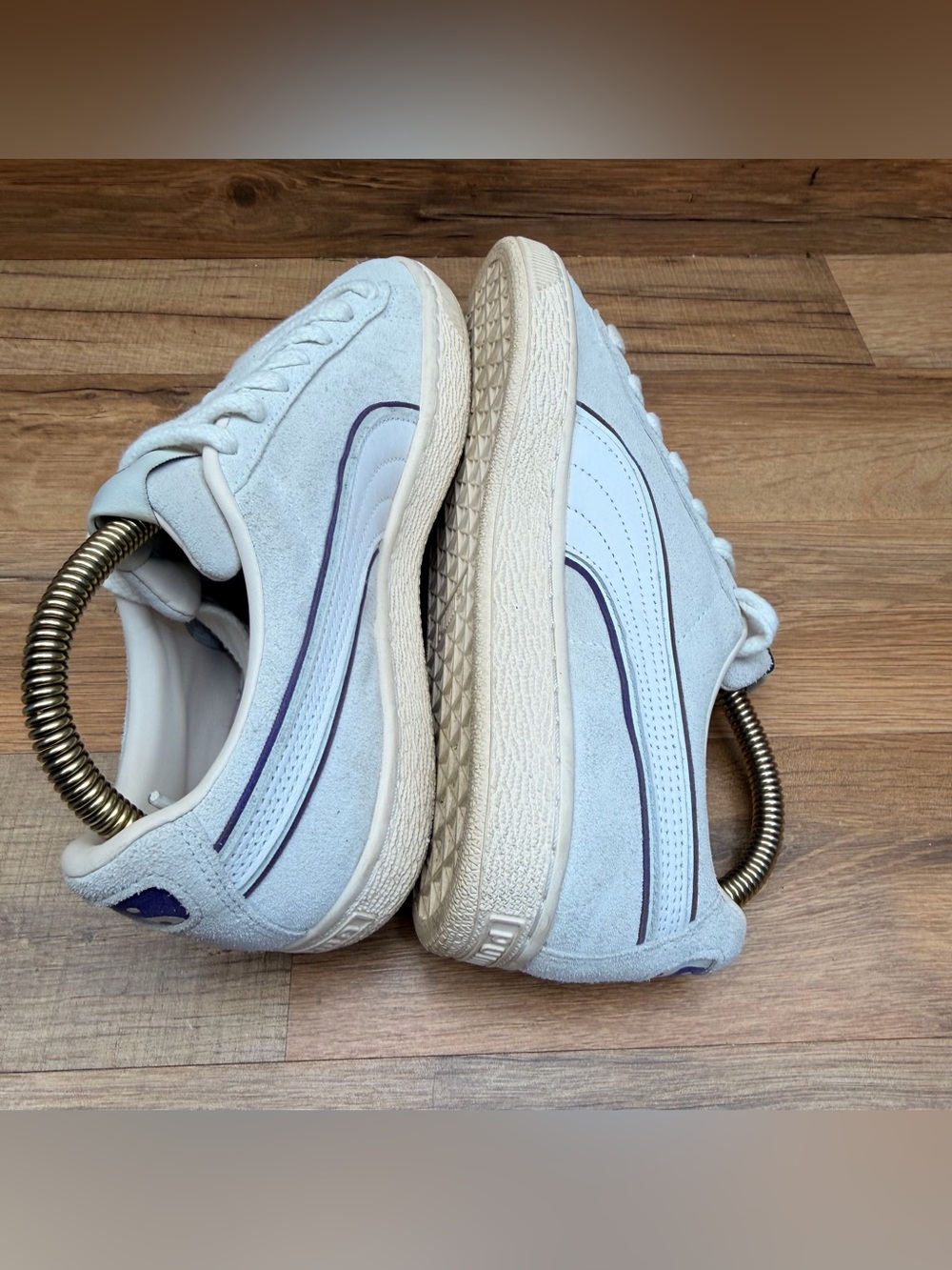 Puma men size 6 Suede Low-Top Sneakers in Light Gray with Blue Accents - Picture 4 of 8